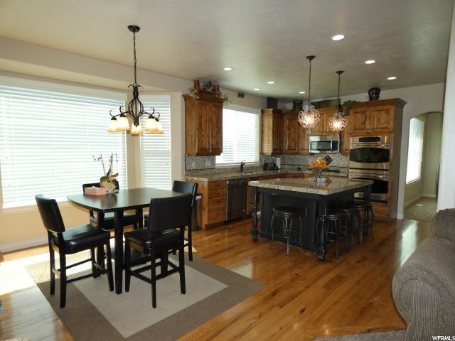 Building Photo - 3080 N CREST DR