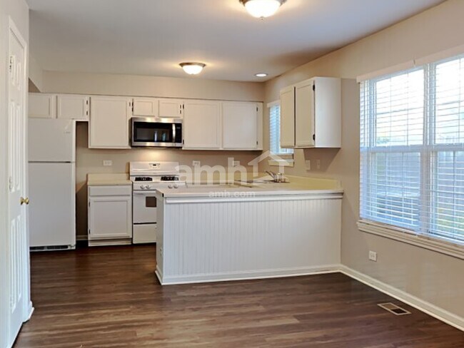 Building Photo - 1186 Blackburn Dr