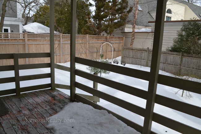 Building Photo - 81 Grotto Ave