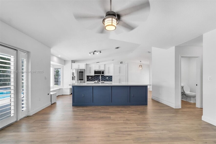 Building Photo - 15260 SW 143rd St