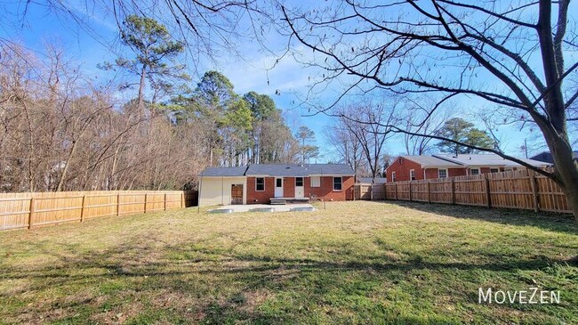 Building Photo - 1217 Brighton Rd