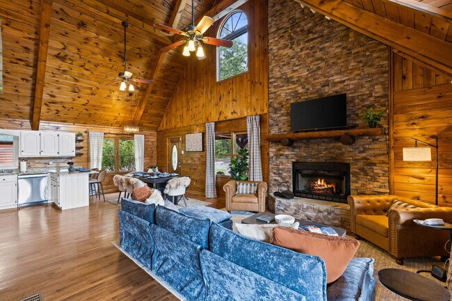 Building Photo - 181 Sugar Mountain Rd