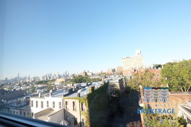 Building Photo - 70 Prospect Park SW