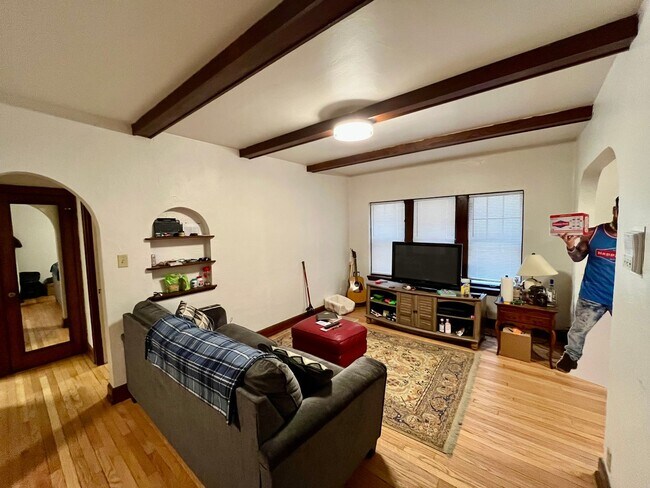 Interior Photo - 4480 N Oakland Ave