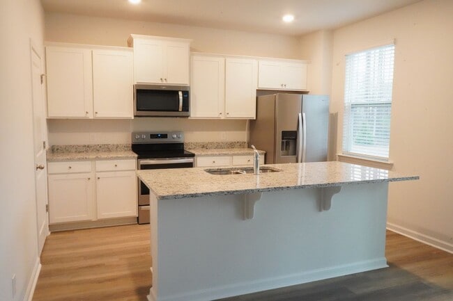 Building Photo - Available Soon!