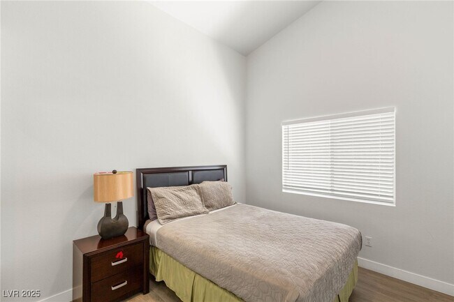 Building Photo - 3870 Cotillion Ct