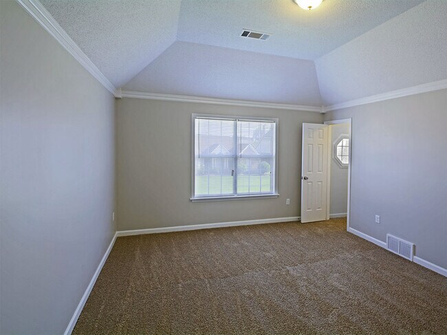 Building Photo - 3 Bedroom with Bonus Room, 2.5 Bathroom Ne...