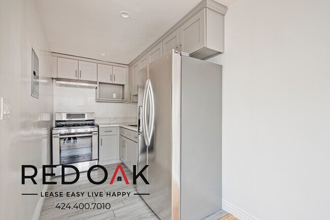 Building Photo - 1023 Hayworth Ave