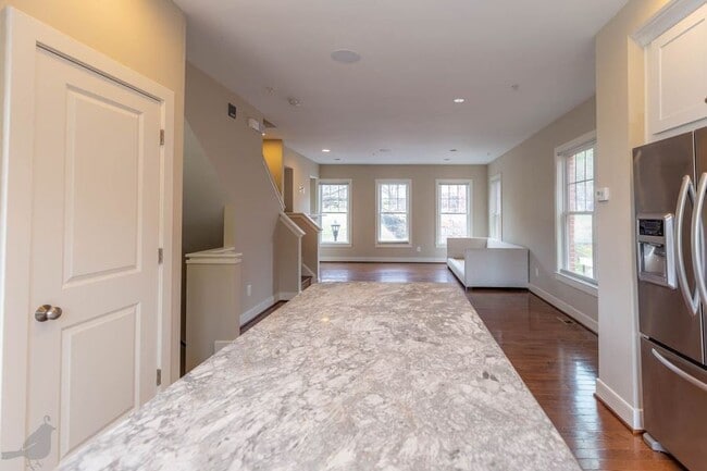 Building Photo - 2909 Chancellor's Way NE