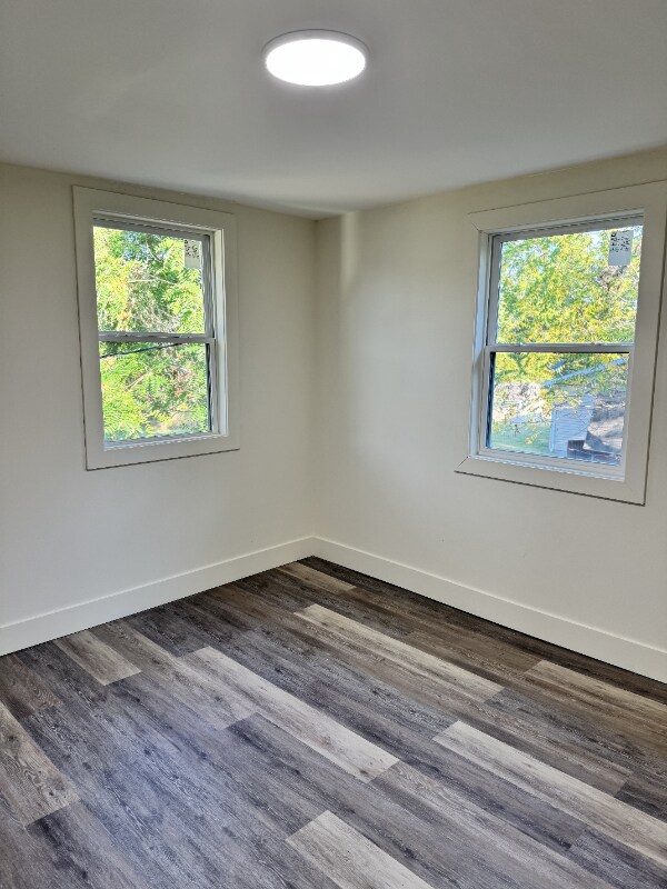 Building Photo - 509 N Elm St