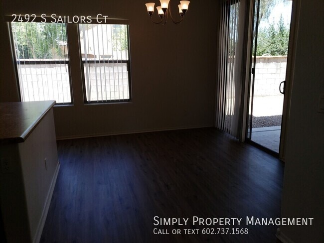 Building Photo - 2492 S Sailors Ct