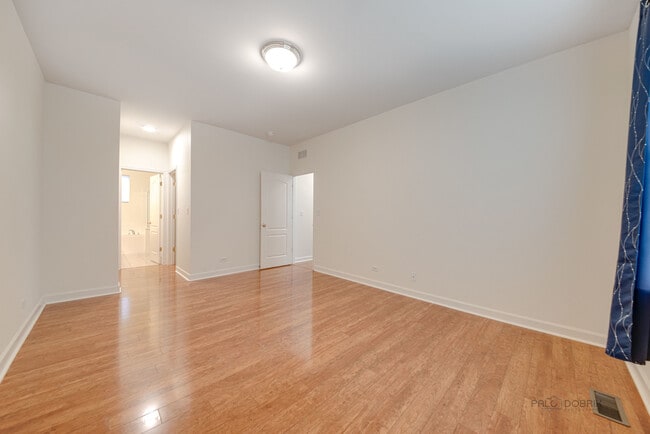 Building Photo - 1322 Prescott Dr