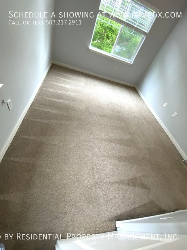 Building Photo - 2518 NW 1st Dr