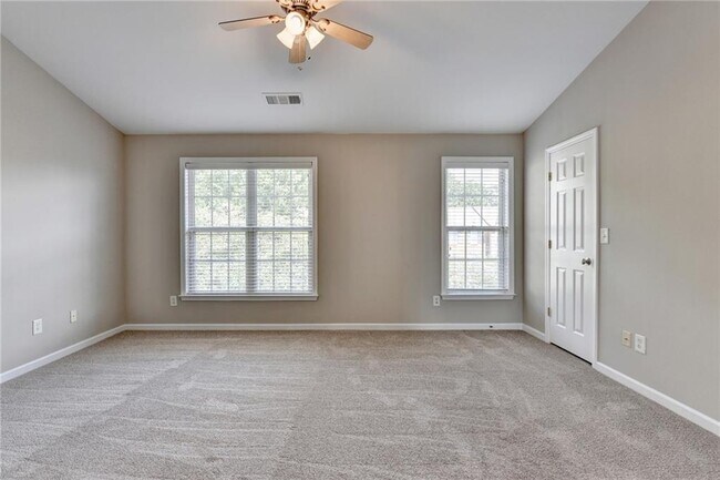 Building Photo - 4020 Edgecomb Dr