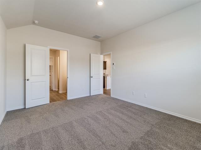 Building Photo - 2921 Jasmine Dr
