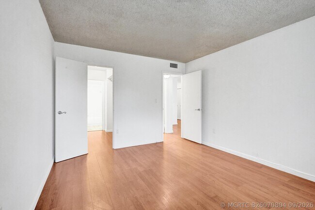 Building Photo - 1805 Sans Souci Blvd
