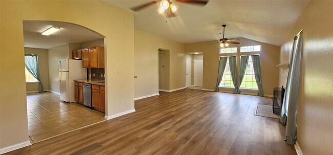 Building Photo - 10538 Twin Circles Dr