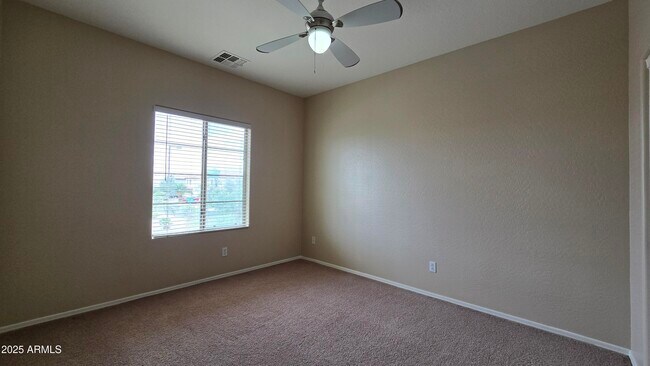 Building Photo - 6091 S 257th Dr