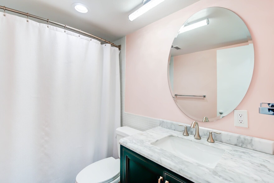 Building Photo - 490 M St SW