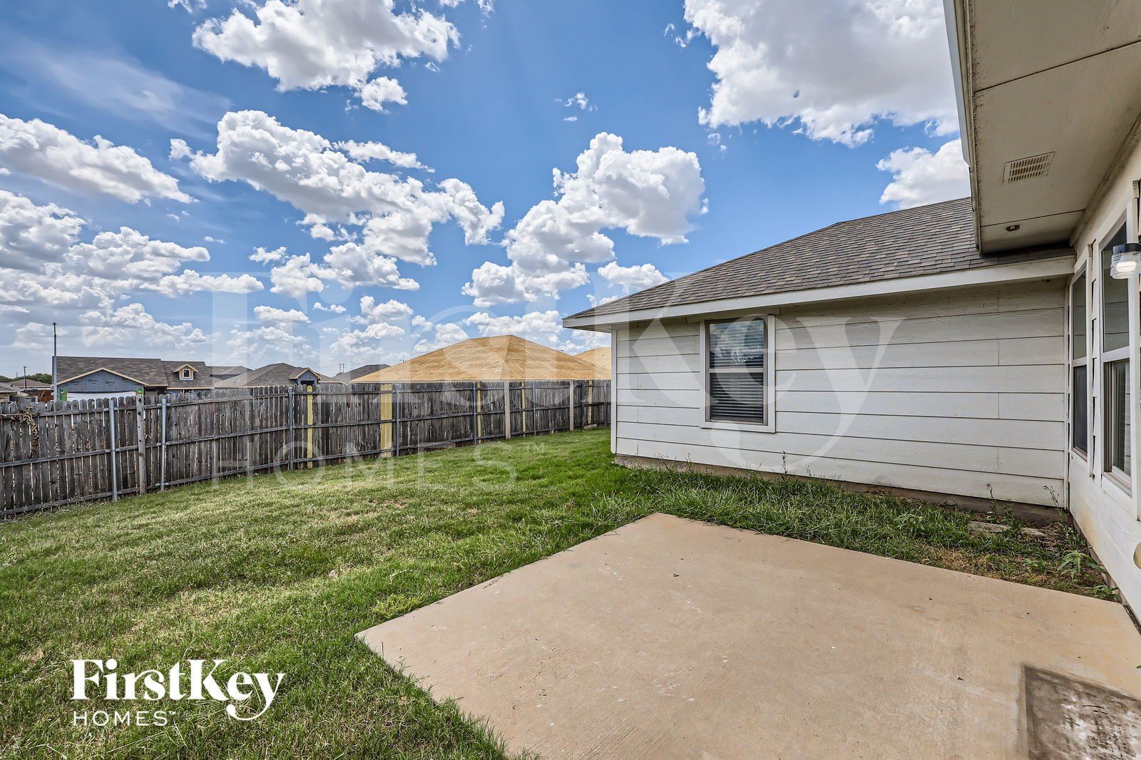 Building Photo - 3613 Cayman Dr