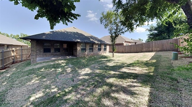 Building Photo - 7055 Richardson Ct