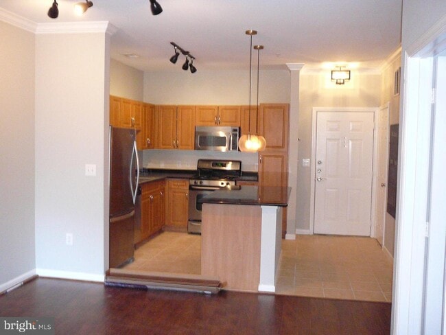 Building Photo - 12958 Centre Park Cir