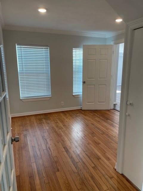 Building Photo - 5311 Bayway Dr