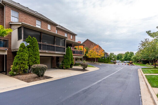 Building Photo - 3277 Beaumont Centre Cir