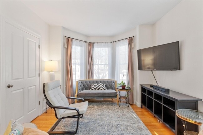 Building Photo - 60 Broadway St