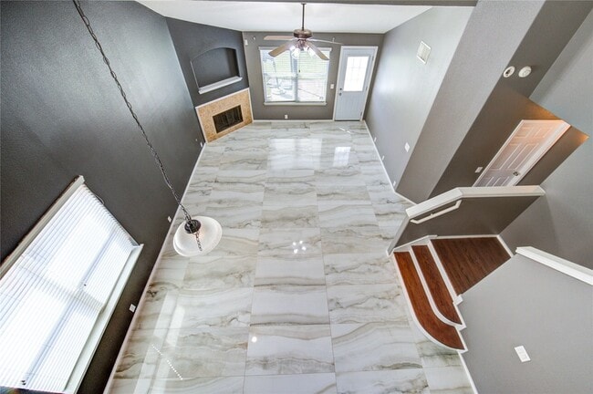 Building Photo - 5711 Kenwood