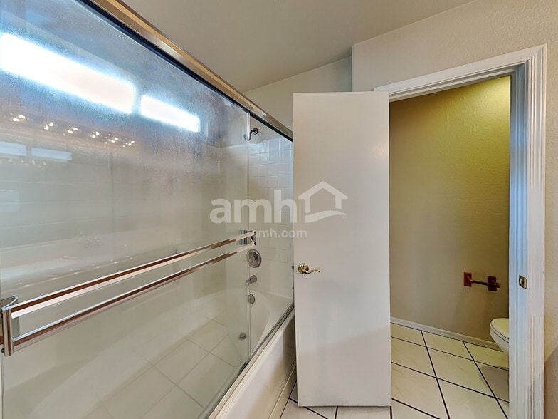 Building Photo - 8271 S Via del Forjador