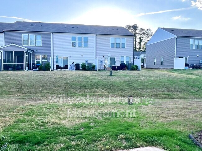 Building Photo - 125 Woodford Reserve Ct