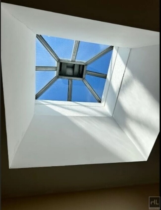 Building Photo - Explore East New York: Charming 3-Bedroom ...