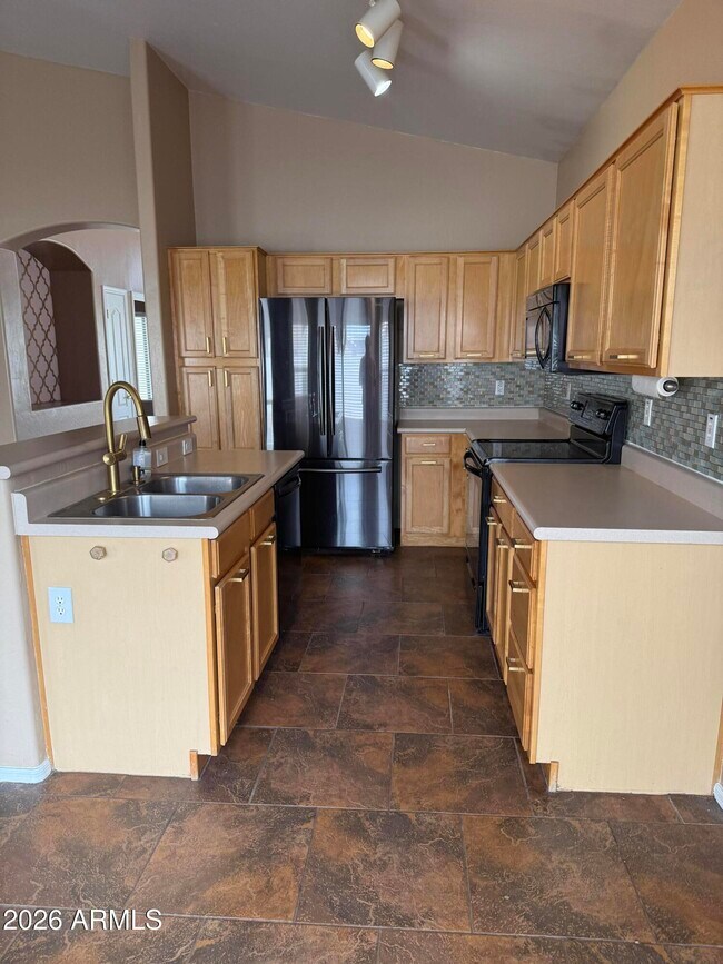 Building Photo - 8136 W Laurel Ln