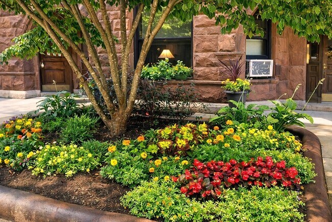 Building Photo - 178 Commonwealth Ave