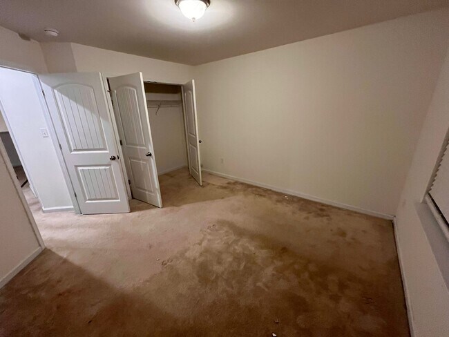 Building Photo - 2211 Nightfall Dr