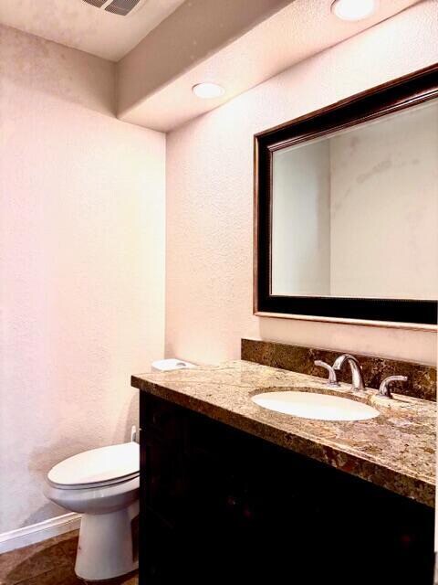 Building Photo - 48790 Desert Flower Dr