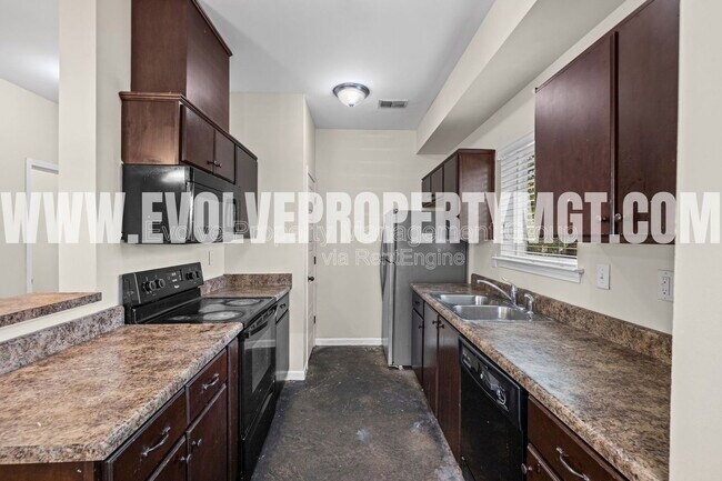 Building Photo - 3586 Brister St