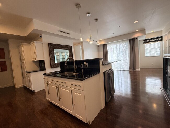 Building Photo - 10440 SW Stephanie Way