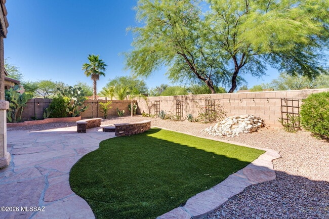 Building Photo - 12992 Westminster Dr