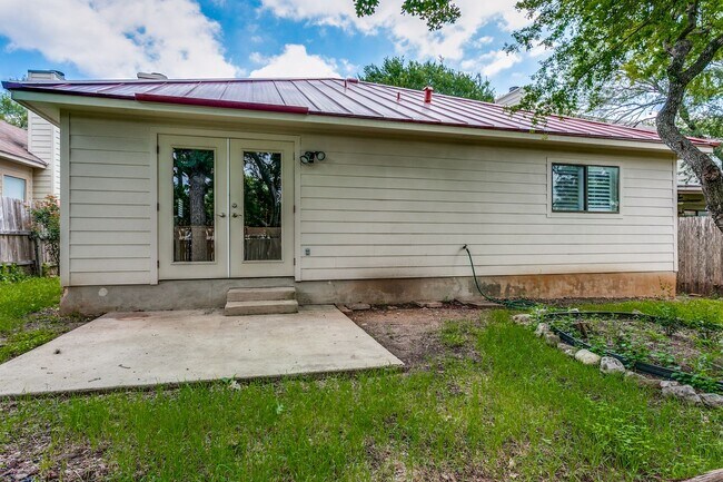 Building Photo - RENOVATED 3-BEDROOM IN PEBBLE OAK, NORTH EAST ISD