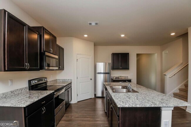 Building Photo - 352 Springer Pkwy