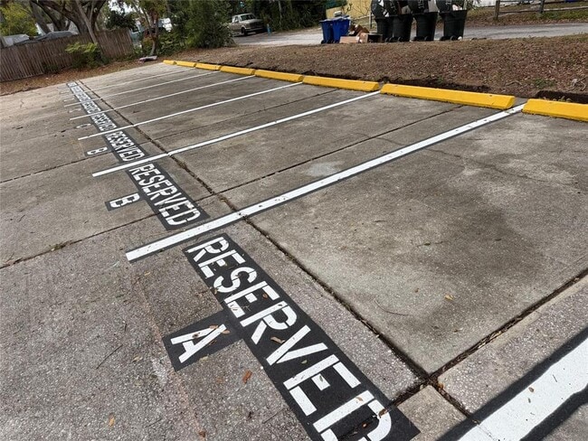 Building Photo - 1156 Orange Ave