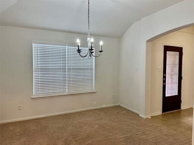 Building Photo - 30415 Deleon Fields Dr