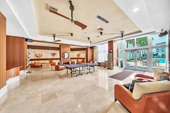 Building Photo - 1945 S Ocean Dr