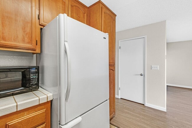 Building Photo - Fabulous condo at the Saddleback complex