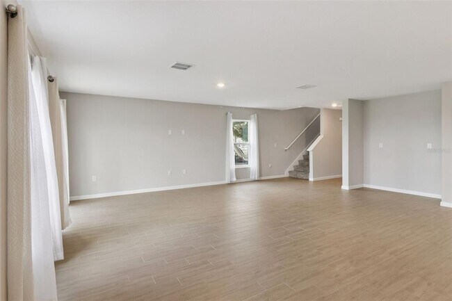 Building Photo - 5580 Maddie Dr