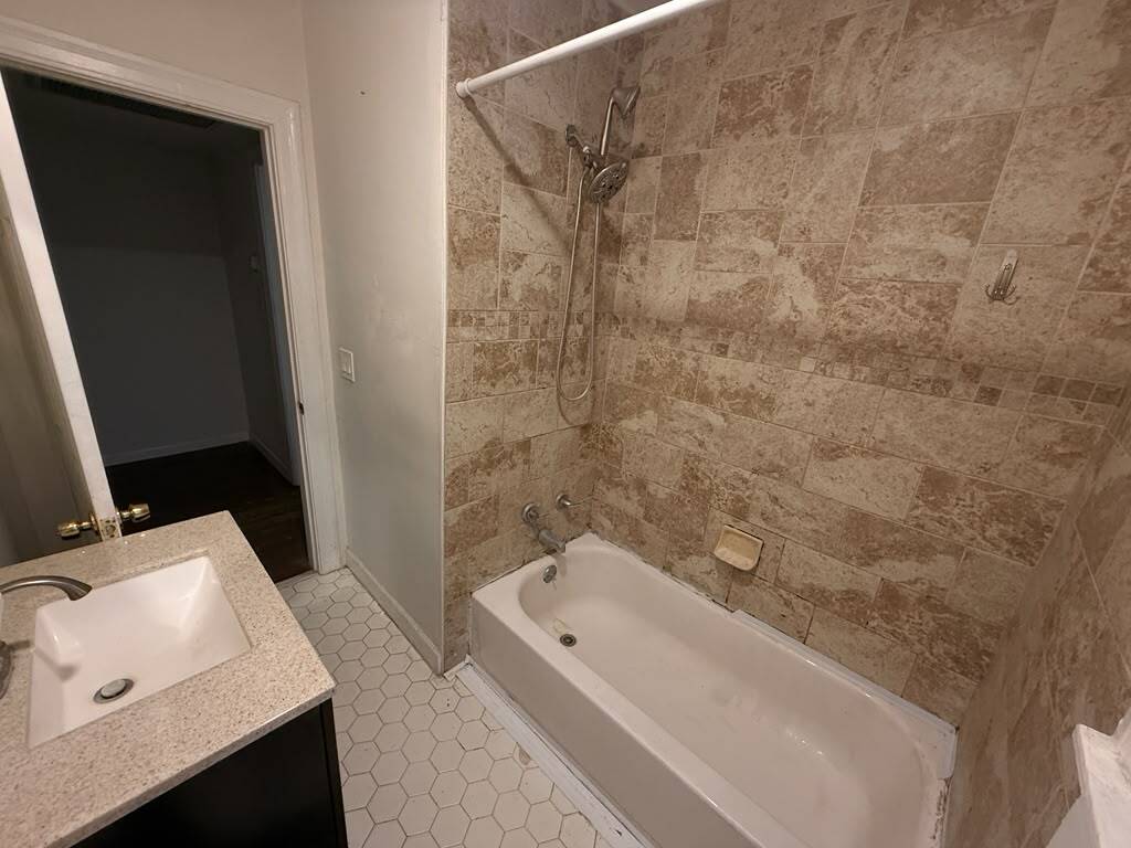 Building Photo - 111 Westridge Dr