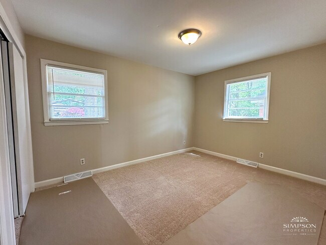 Building Photo - 4105 Abbeydale Dr