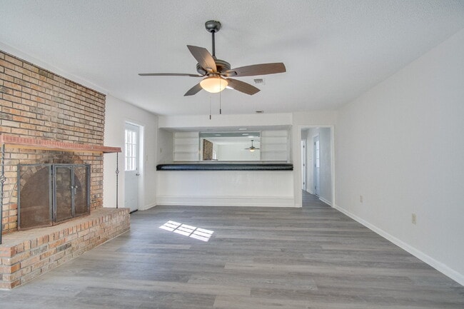 Building Photo - Stunning 4BR/2BA Pensacola Home with Private Pool, Modern Kitchen, Luxury Vinyl Flooring, Fully F...